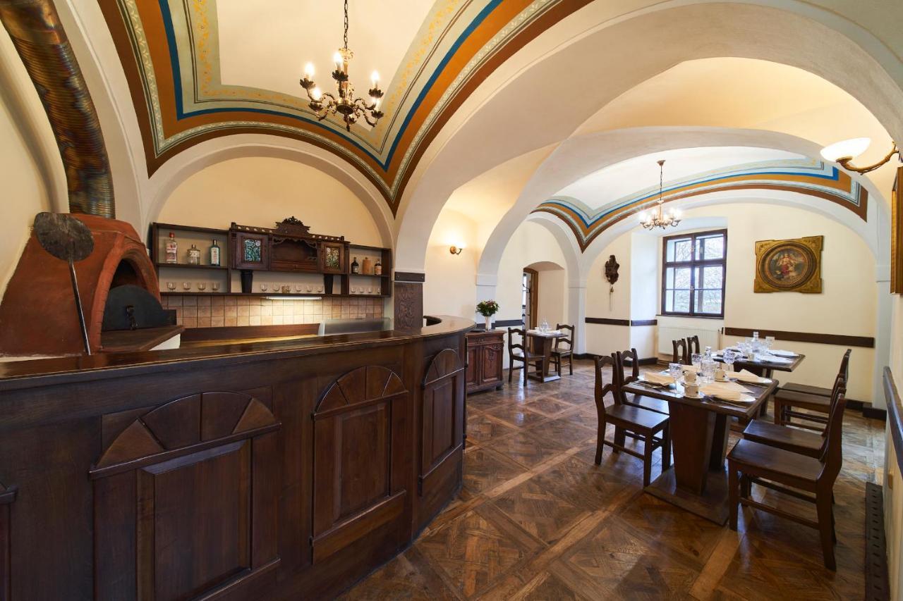 Penzion Zamek Lesany Netvorice Exterior photo