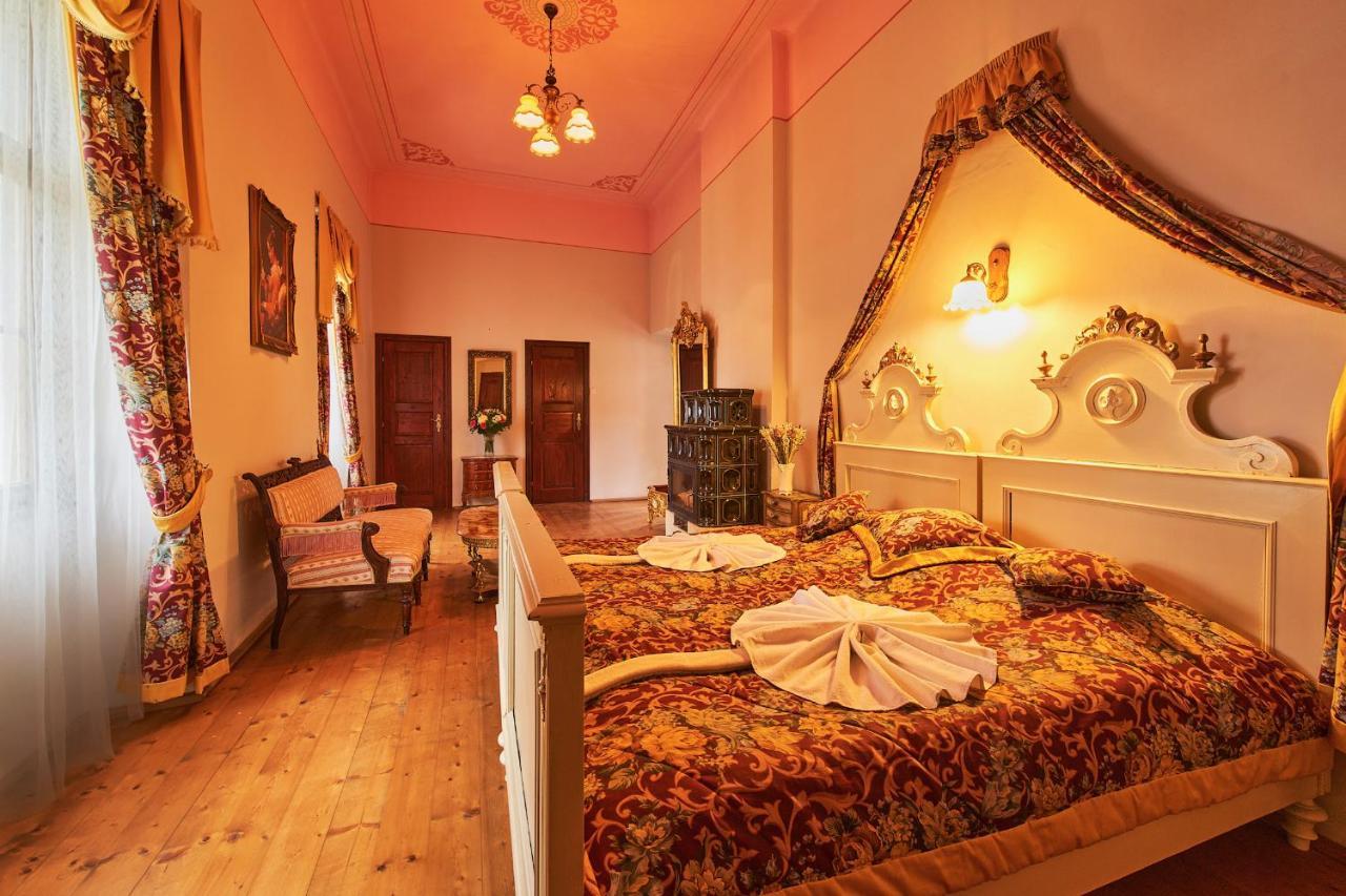 Penzion Zamek Lesany Netvorice Room photo